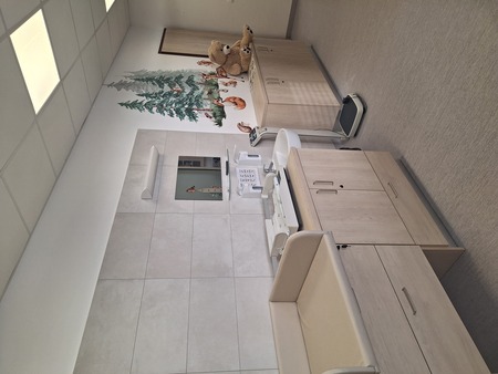 otroško šolski dispanzer-sestra